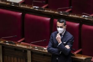 ROMA (ITALPRESS) - "Ho deciso di dimettermi da presidente e membro del Comitato di Garanzia del...