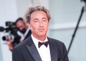 ROMA (ITALPRESS) - Paolo Sorrentino, con "E' stata la mano di Dio", vola agli Oscar. Il film è...