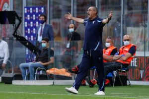 ROMA (ITALPRESS) - La Lazio "ha fame e voglia". Maurizio Sarri presenta a modo suo la sfida dei...