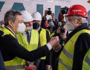 GENOVA (ITALPRESS) - Il Presidente del Consiglio, Mario Draghi, ha visitato i cantieri del Progetto...