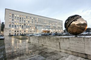 ROMA (ITALPRESS) - "In considerazione dell'attuale situazione, in via precauzionale, si invitano i...