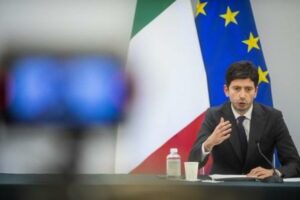 ROMA (ITALPRESS) - "Sulla pandemia abbiamo ancora bisogno di cautela, siamo ancora in fase...