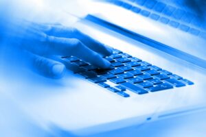 ROMA (ITALPRESS) - "L'Ucraina è già sotto attacco da mesi nel dominio cibernetico e in quello...