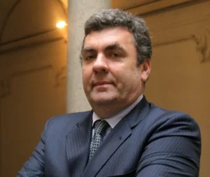 ROMA (ITALPRESS) - "Procedere lungo un percorso di riaperture graduali è giusto grazie ai numeri che...