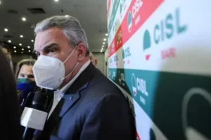 ROMA (ITALPRESS) - Quelle varate dal Governo "sono misure condivisibili. Il decreto risponde al...