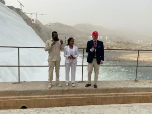 ADDIS ABEBA (ETIOPIA) - Il Primo Ministro etiope, Abiy Ahmed Ali, ha avviato la prima turbina della...