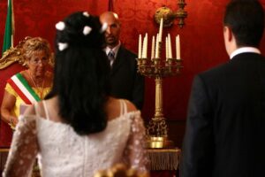 ROMA (ITALPRESS) – Nel 2020 la pandemia ha indotto molte persone a rinviare o rinunciare alle nozze...