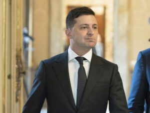 KIEV (UCRAINA) (ITALPRESS) – “Non ci arrenderemo”. Così il presidente ucraino, Volodymyr Zelensky...
