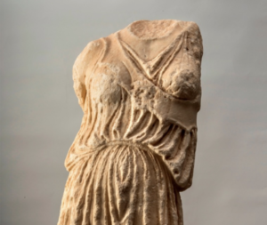 Arriva a Palermo, dal Museo dell’Acropoli di Atene, la statua della Dea Atena, che sarà esposta per...