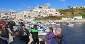 “Lavori a rilento da mesi e imbarcazioni bloccate perché il dragaggio dei fondali non è stato ancora...