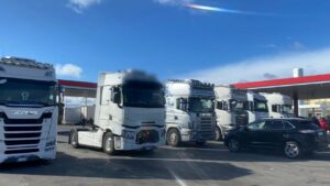 "Dopo più di quarantotto ore di sciopero e disagi, gli autotrasportatori siciliani, accogliendo la...