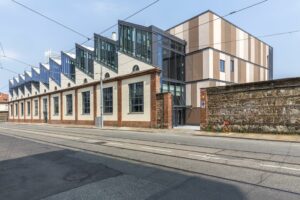 TORINO (ITALPRESS) – Dopo due anni di presentazioni online, torna finalmente in presenza il Salone...