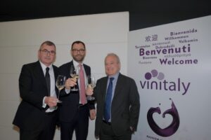 VERONA (ITALPRESS) – Torna in presenza, dopo due anni di stop, l’appuntamento più atteso per il...