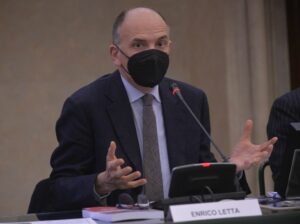 ROMA (ITALPRESS) – “Difendendo il popolo ucraino difendiamo i valori fondanti dell’Europa”. Lo ha...