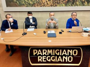 REGGIO EMILIA (ITALPRESS) – Si è tenuta a Reggio Emilia, presso la sede del Consorzio Parmigiano...