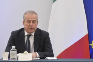 ROMA (ITALPRESS) – “La circolazione virale è in lieve miglioramento, siamo scesi in termini sia di...