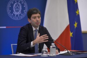 ROMA (ITALPRESS) – “La pandemia non è conclusa, siamo usciti dallo stato di emergenza, siamo in una...