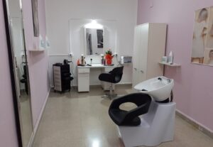 E' stata inaugurata una sala per parrucchiere per le detenute dell'Istituto penitenziario "Antonio...