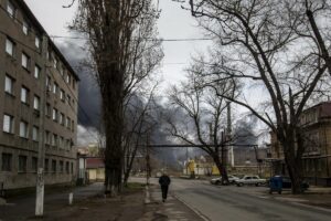 KIEV (UCRAINA) (ITALPRESS) – “Qui è successo l’impensabile. Abbiamo visto il volto crudele...