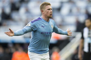 MANCHESTER (INGHILTERRA) (ITALPRESS) – Un gol di De Bruyne al 70′ regala al Manchester City il primo...