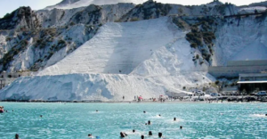 Via libera del governo Musumeci alla proposta d'acquisto dell'ex cava di Pomice, il complesso...