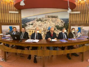 "Il governo Musumeci ha premiato il tessuto produttivo ragusano dove oggi abbiamo presentato le...