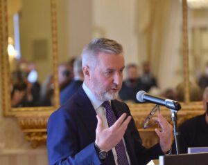 ROMA (ITALPRESS) – Il contributo italiano all’Ucraina “riguarda sistemi controcarro, di difesa aerea...