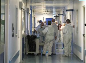 ROMA (ITALPRESS) – Sono 43.947 i nuovi casi di Covid in Italia (il 5 maggio 48.255) a fronte di...