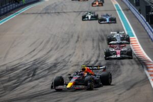 MIAMI (STATI UNITI) (ITALPRESS) – Max Verstappen vince il Gran Premio di Miami di Formula 1 e fa il...