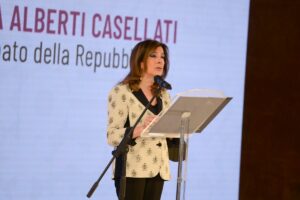 MILANO (ITALPRESS) – “Ritengo fondamentale che, come avverrà in settimana, il presidente Draghi...