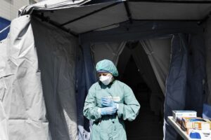 ROMA (ITALPRESS) – Sono 30.310 i casi di Covid registrati nelle ultime 24 ore in Italia, 108 i...