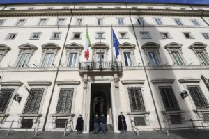 ROMA (ITALPRESS) – Il Consiglio dei Ministri dà l’assenso a porre la questione di fiducia sul ddl...
