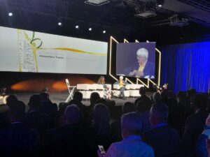 CAGLIARI (ITALPRESS) – “Il tessuto produttivo di questo paese deve aiutare la politica a fare...