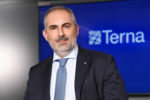 ROMA (ITALPRESS) – Terna investe oltre 200 milioni di euro per la nuova rete elettrica dei Giochi...