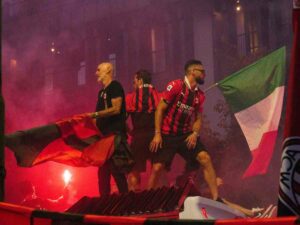MILANO (ITALPRESS) – La vittoria del Milan in campionato impazza sui mezzi di informazione italiani...