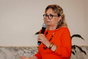  «È inaudito – dichiara Rita Barbera – Apprendo che, attraverso una laconica missiva ufficiale, la...