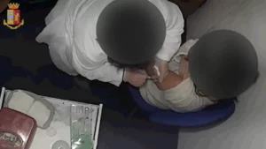 Nella decorsa notte la Polizia di Stato, in particolare la DIGOS della Questura di Palermo, ha dato...