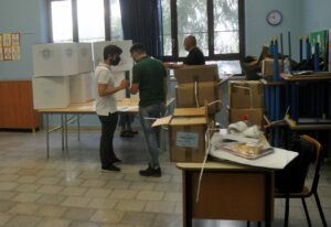 ROMA (ITALPRESS) – Dallo spoglio dei voti per il primo turno delle elezioni amministrative in 971...