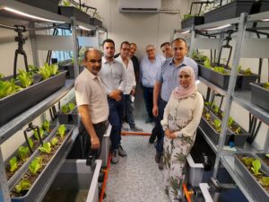 Carpe, granchi di fiume, lattughe, piantine di basilico e di pomodoro. Sono i primi “inquilini”...