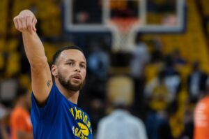 BOSTON (STATI UNITI) (ITALPRESS) – I Golden State Warriors hanno vinto gara 6 delle Finals e si sono...