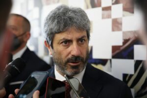 NAPOLI (ITALPRESS) – “Ci sentiamo arrabbiati e delusi, niente di più, niente di meno”. E’ il...