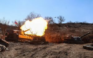 KIEV (UCRAINA) (ITALPRESS) – L’offensiva russa in Ucraina continua soprattutto nel Donbass dove la...