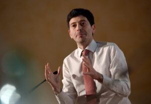 ROMA (ITALPRESS) – “Le scritte intimidatorie comparse stamattina all’ingresso dello Spallanzani...