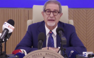 "Non mi dimetto, non voglio mollare, ho un impegno col popolo siciliano che mi ha eletto quasi...