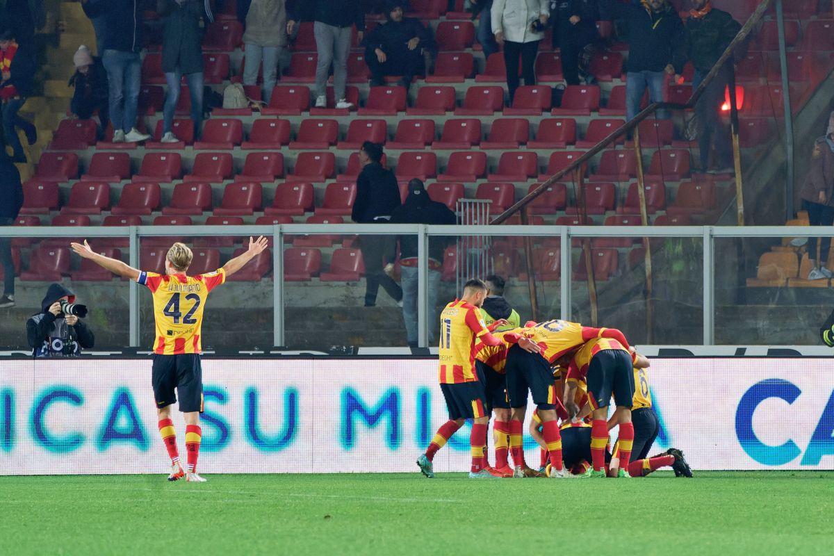Immobile non basta, il Lecce rimonta e batte la Lazio 2-1