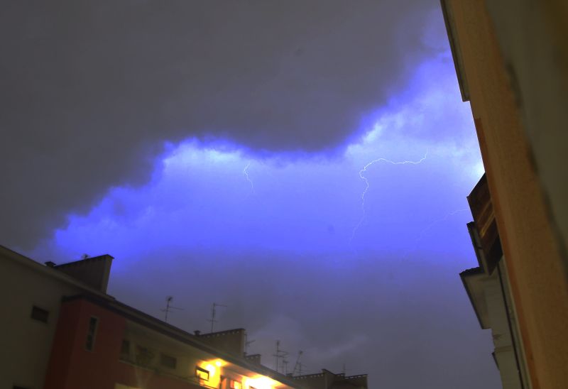 Maltempo, allerta gialla in nove regioni