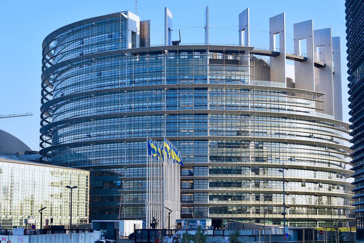 Ucraina, Parlamento Ue “Aiuti militari per tutto il tempo necessario”