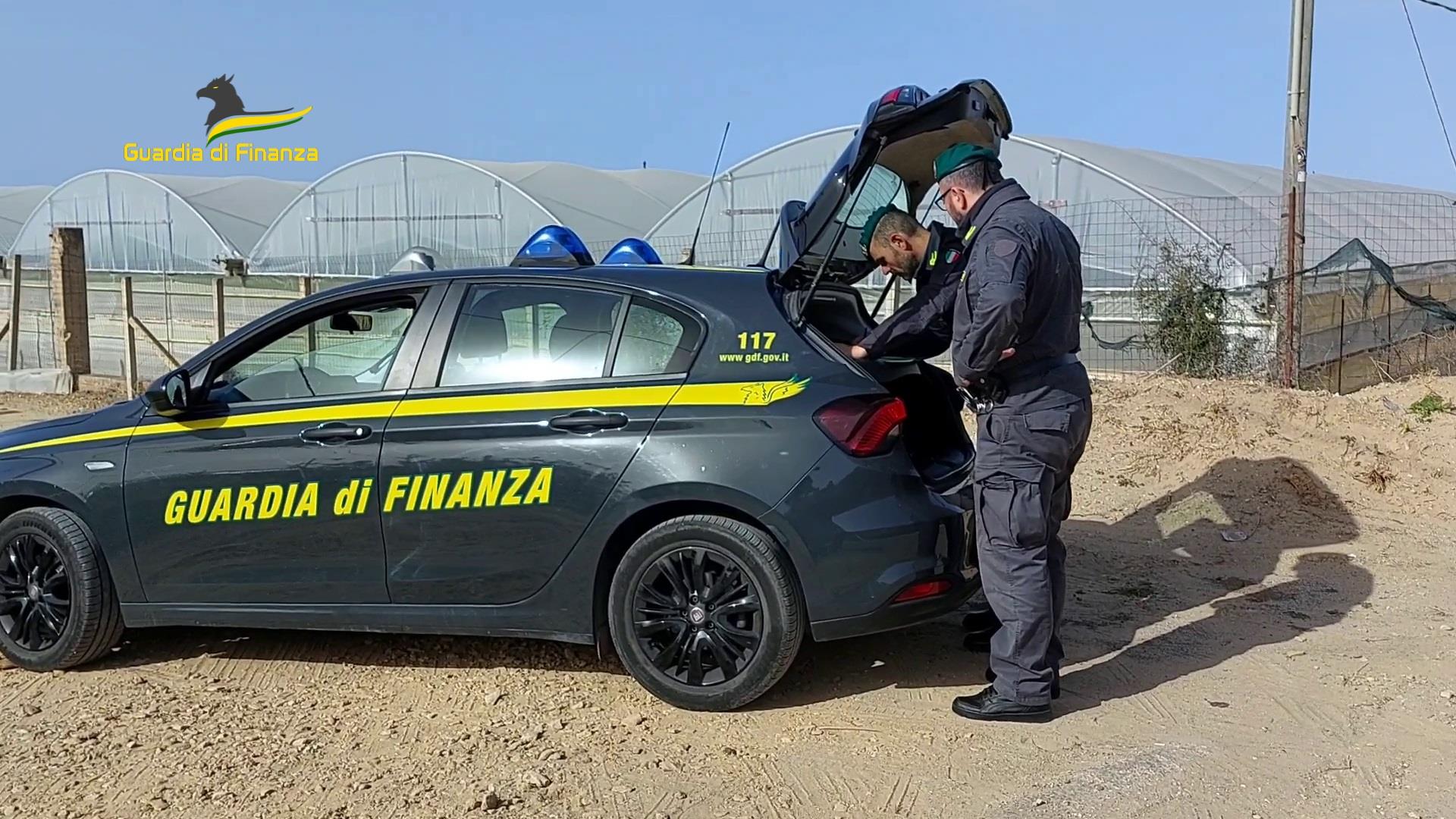 Un arresto per sfruttamento di braccianti agricoli a Caltanissetta