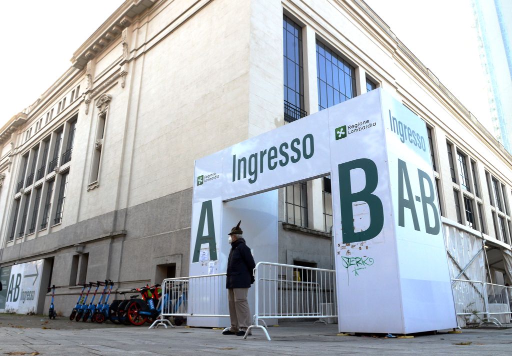 Covid, nell’ultima settimana 23.730 nuovi casi e 212 decessi