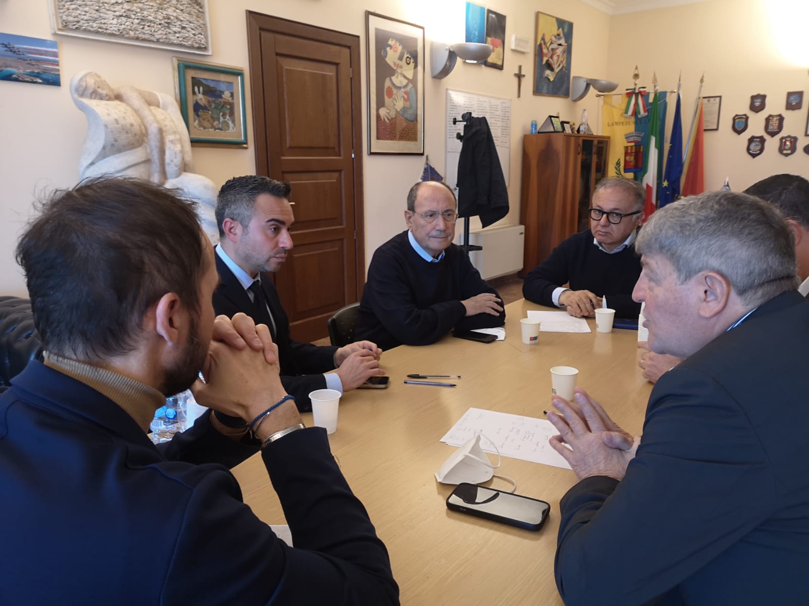 Lampedusa, Schifani in visita sull’isola: “Provvedimenti urgenti”